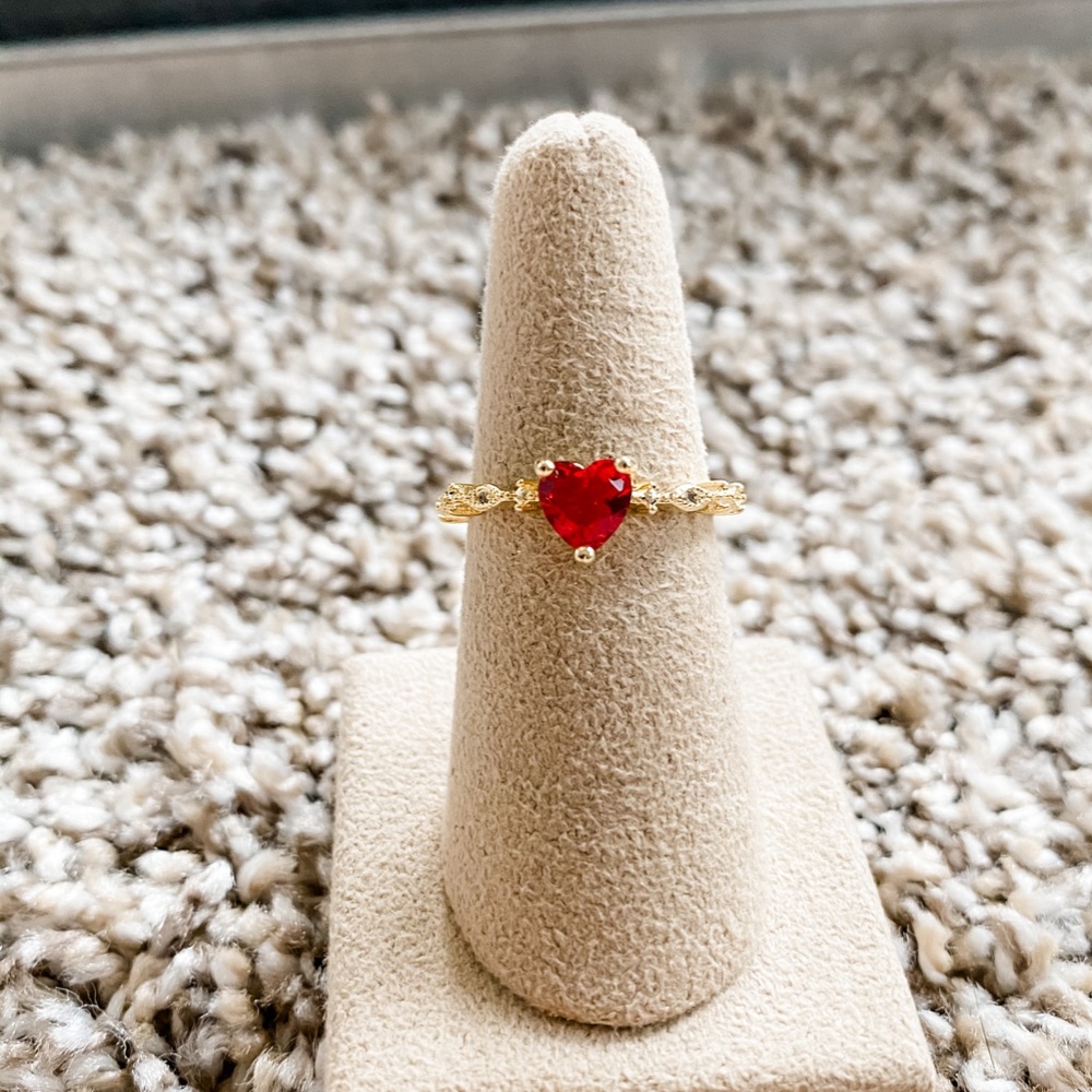 Ruby Red Heart Ring - Picture 5 of 7